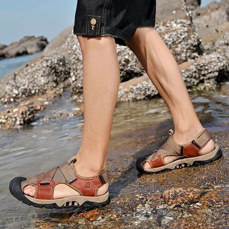2025 Summer Genuine Mens Casual Outdoor Leather Sandals for Men Beach Roman mens Shoes