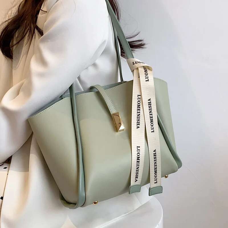 Commuter Tote Bag, New Large Capacity Fashionable Designer Handbag Casual Versatile Single Shoulder Crossbody Bucket Bag
