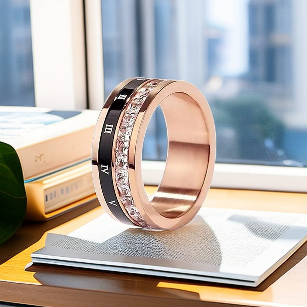 Top source rotatable titanium steel ins wind single row diamond ring for women Roman numerals 2023 new vacuum gold-plated design