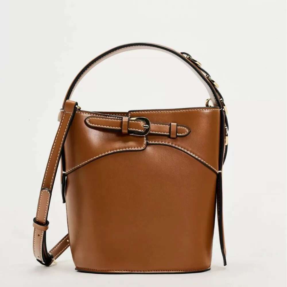 Luxury Designer Spring And Summer New Fashion Women's Bucket Crossbody Bag Large Capacity Retro High-End Portable Shoulder