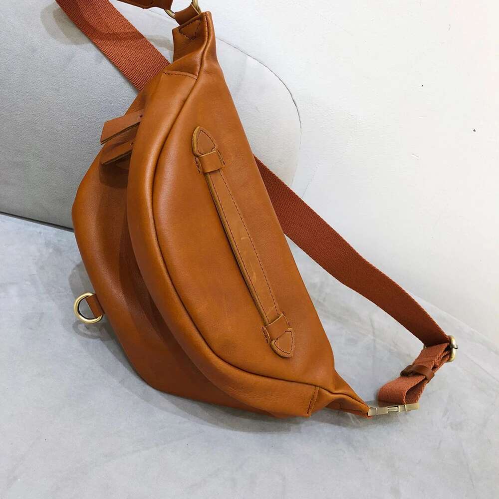 Designer Bag Genuine Leather Chest Bag Woman Man Cool Crossbody Packs High Quality Cow Skin General Saddle Shoulder Bags For Travel