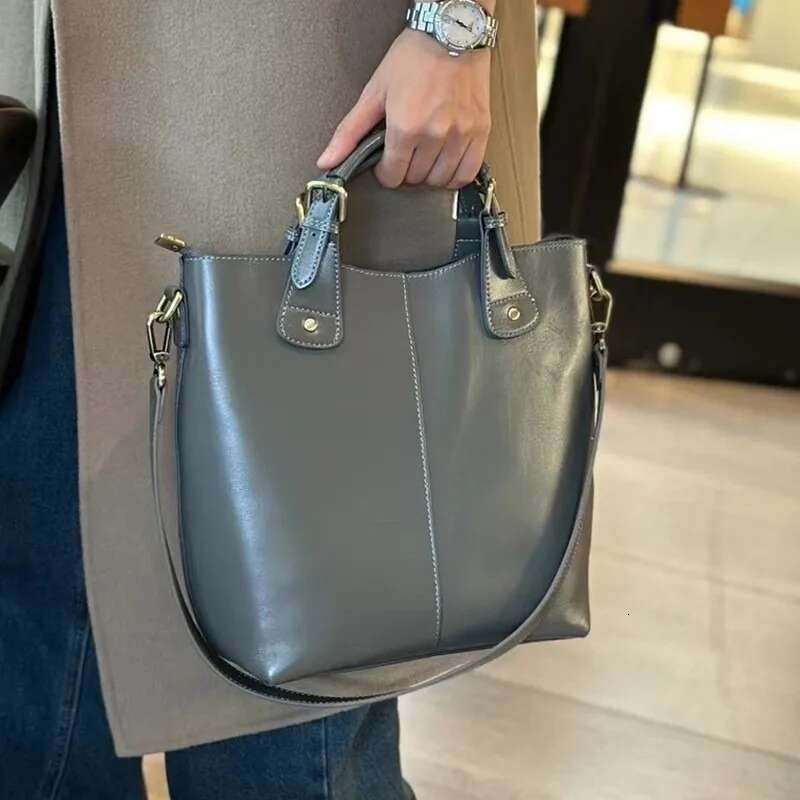 Designer Bag Zency 100% Genuine Leather Handbag Retro Coffee Red Women Casual Tote Bucket Bag Classic Lady Crossbody Messenger Purse Update