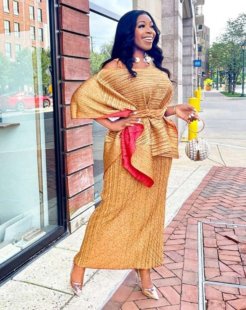 2024 Pleated Dress Women's Two Piece Sling High Waist Lacing Elegant Ankel Length Banquet Formal New Spring Fashion Spot