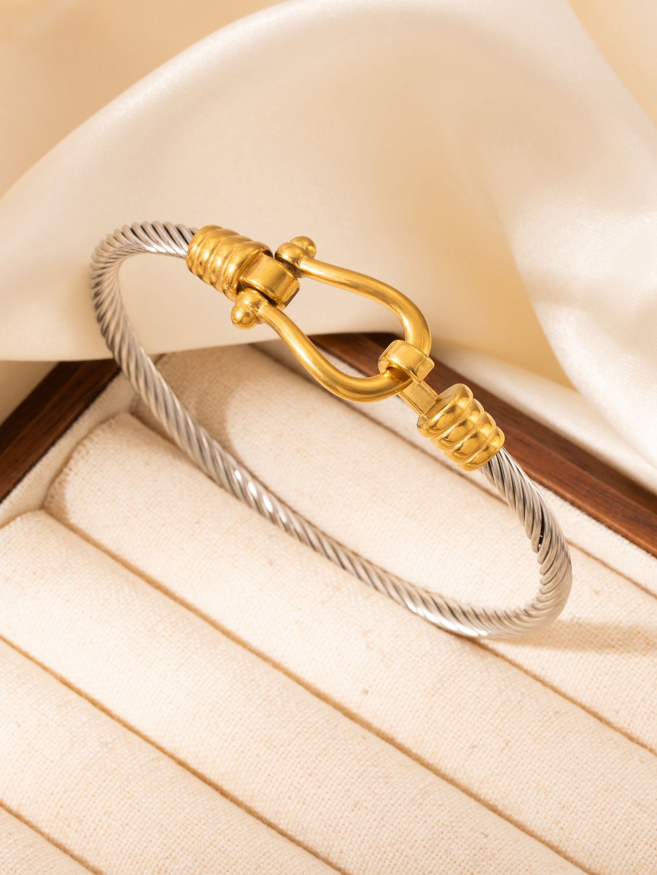 Gold Twist Bracelet European and American Style Adjustable Titanium Steel Bracelet designer bracelet women luxury jewelry gold mens bracelet silver br - view 3