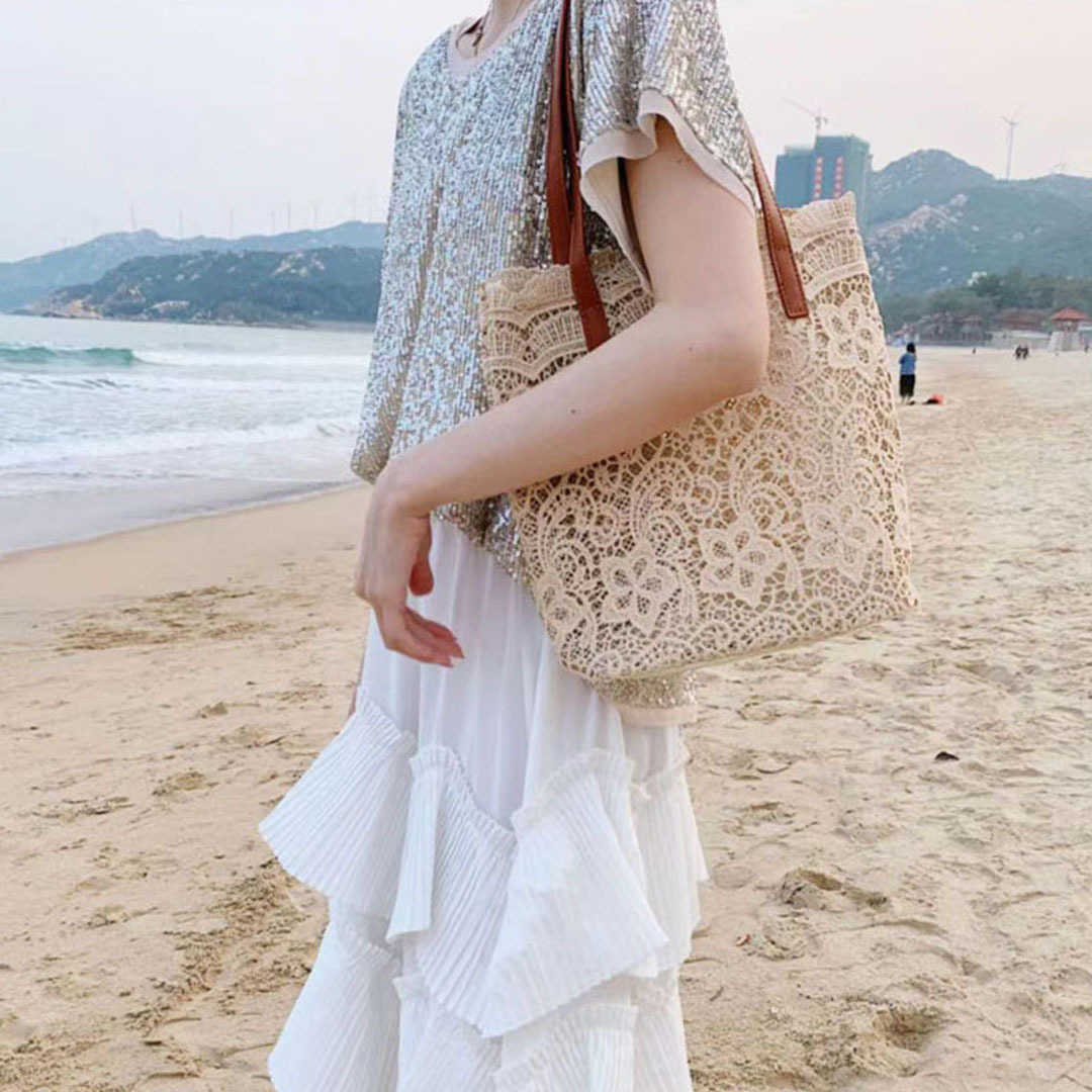 Spring Summer New Grass Woven Bag Lace Water Bucket Mother Hollow Beach Bag Womens Bag