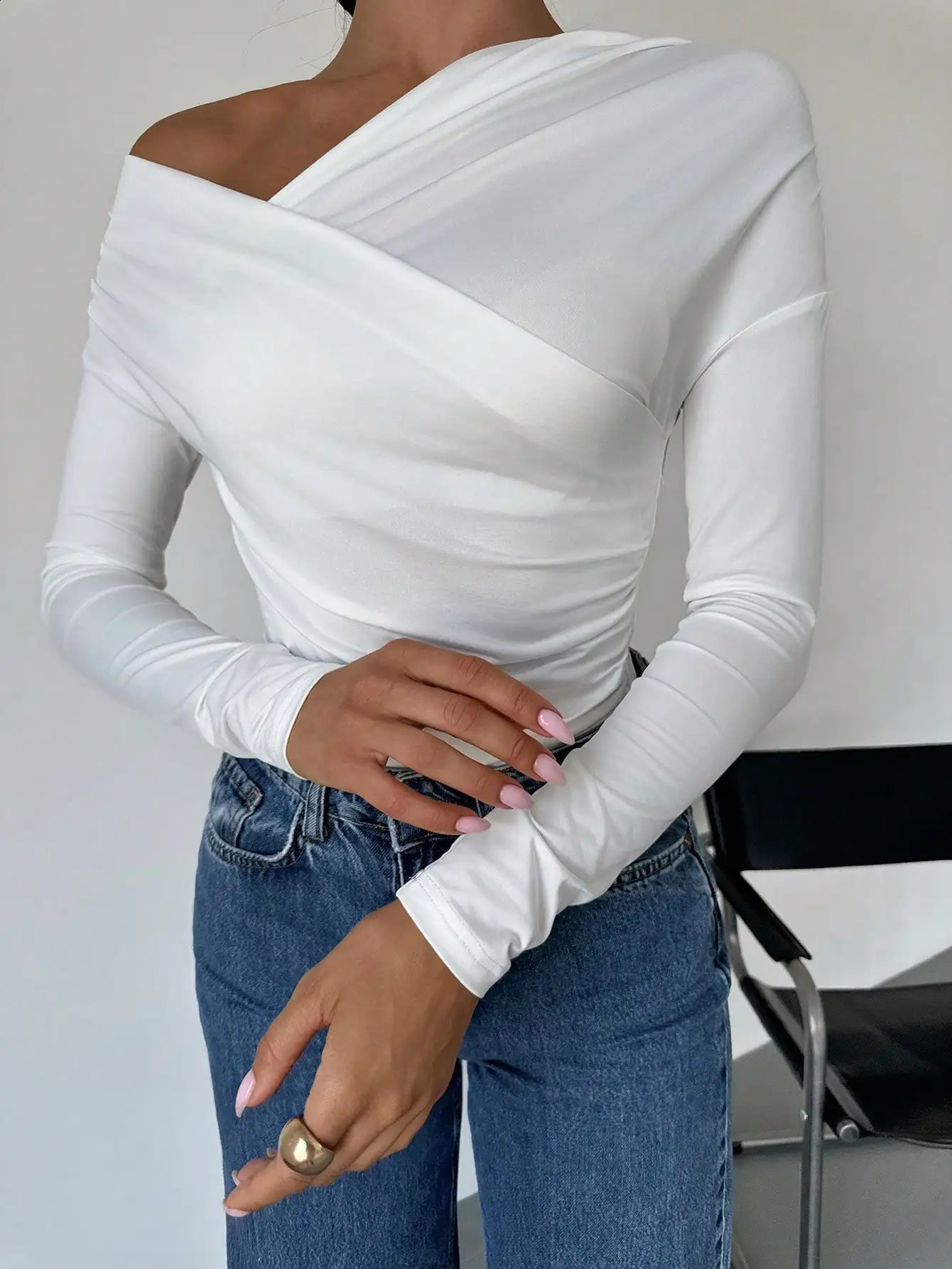 Womens long sleeved long sleeved top autumn slim fit warm short shoulder knitted T-shirt 250423