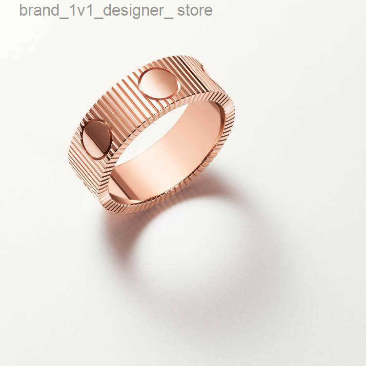 New Unimited Jewelry Ring Women Men Jewelry Couple Wedding Rings Stainless Steel Alloy Gold-plated Stripe cessories Never Fade S251115