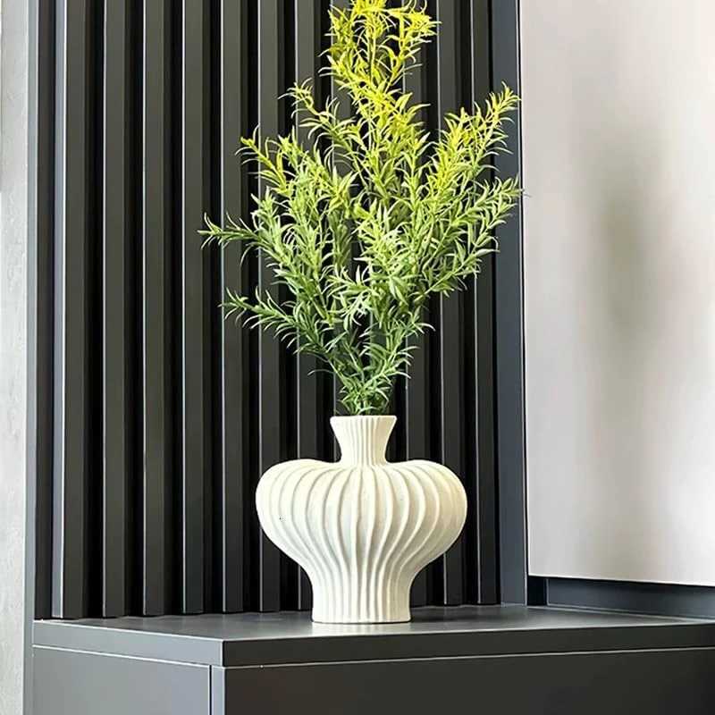 1Pc Modern White Plastic Vase with Black Beige Contemporary Design - Durable Round Decorative Flower Vase C251124