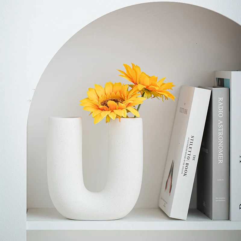U Shape Ceramic Vase for Fresh Flower Pampas Grass Home Decoration Table Centerpiece Kitchen Bathroom Decor Living Room C251124