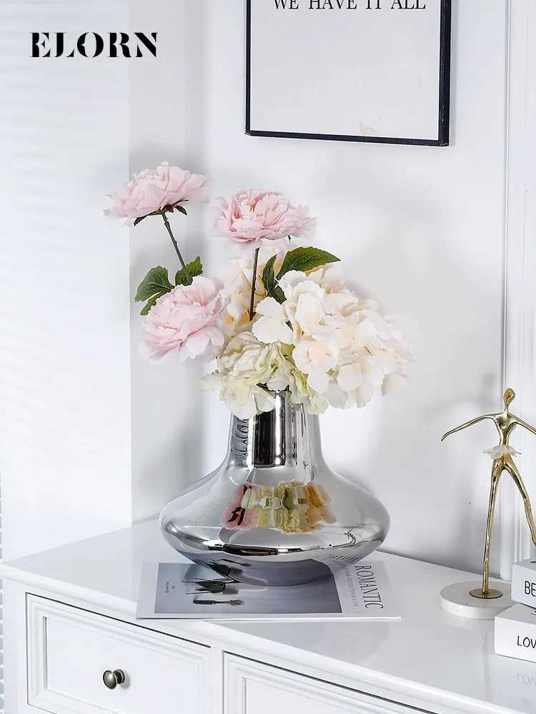 Northern Europe Light luxury High Appearance level Stainless Steel Vase Hotel Living Room Desktop Artistic Decoration Ornaments C251124