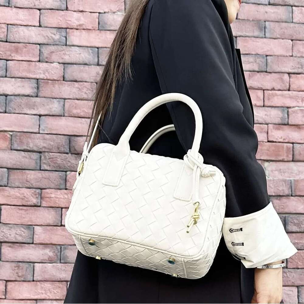 2024 New Large Capacity Leather Woven Square Box Women's Boston Handbag Shoulder Crossbody Bag Motorcycle Equipment Accessories