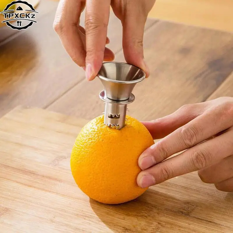 1pc Stainless Steel Lemon Squeezer Pourer Screw Manual Lemon Orange Limes Citrus Juicer Squeeze Fruit Tool Kitchen Gadgets 251124