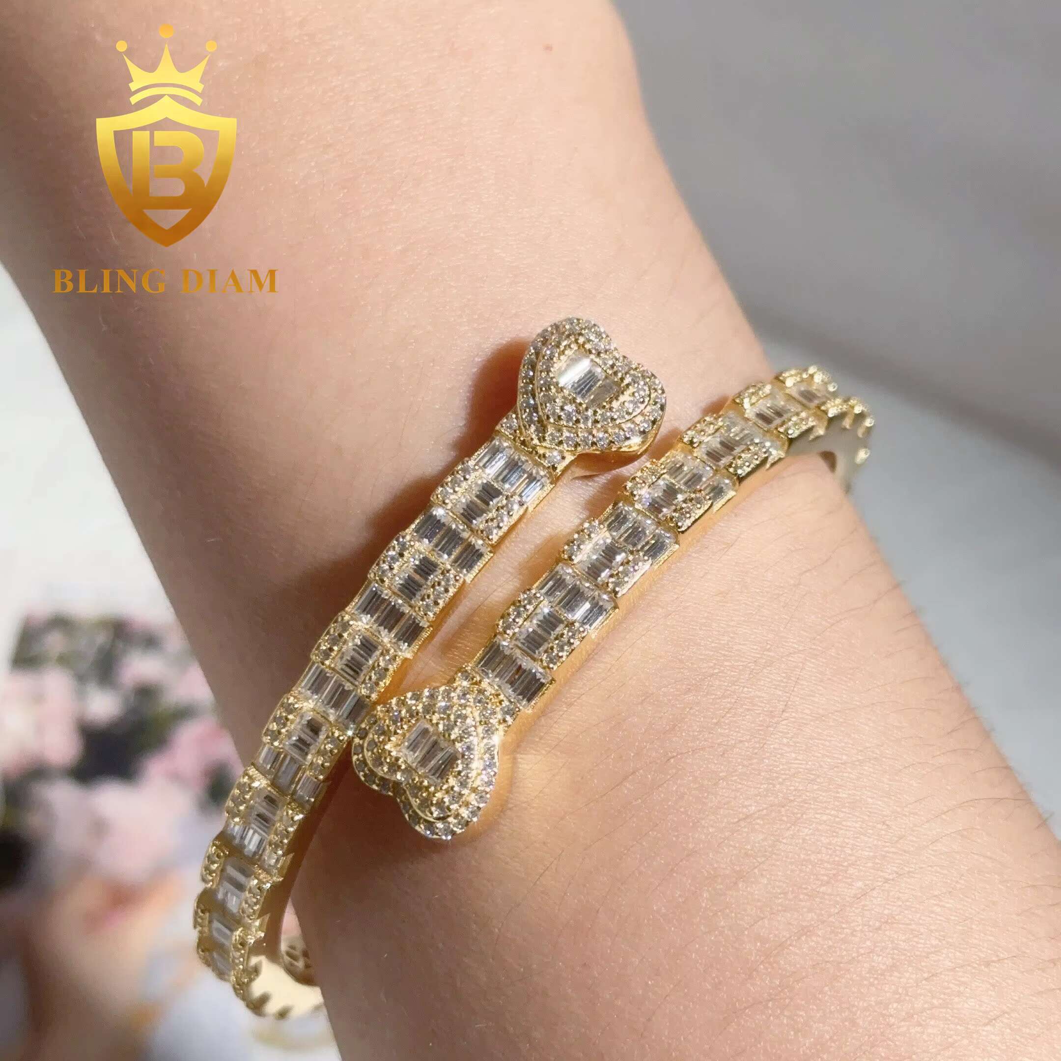 High End 925 Sterling Silver Heart Iced Out Moissanite Bangle Hip Hop Jewelry Baguette Cut Diamond Bangle Pass Diamond Tester