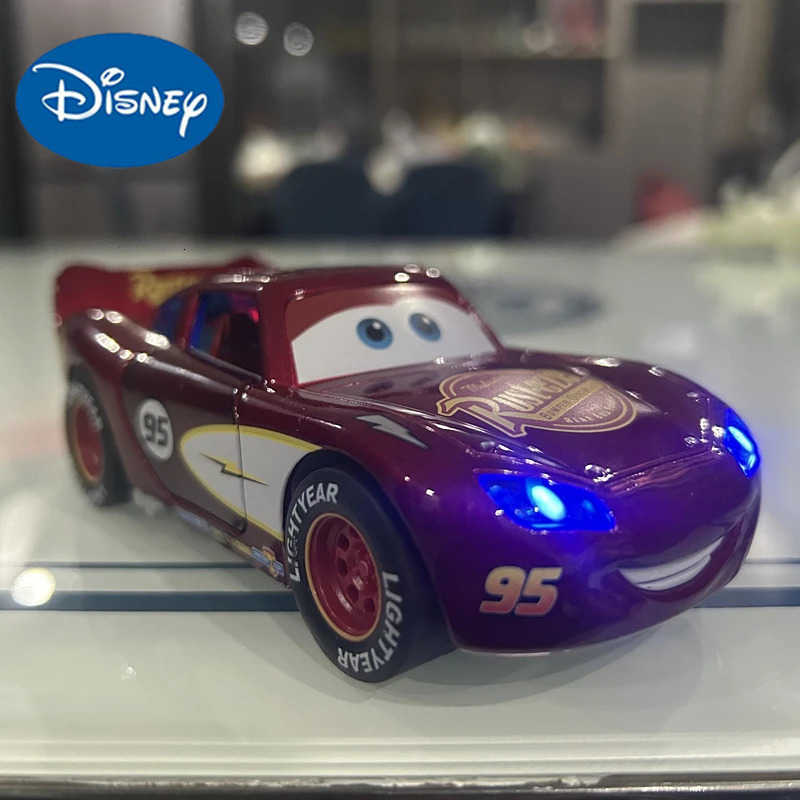 Disney Toy Story 3 Model Car Lightning Mcqueen Metal Diecast With Lights Inertial Pull-Back Wheel Spit Out Your Tongue Cars Toys H251124