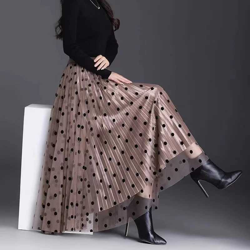 Elegant mid length full matching high waist weight loss plush flower net long high waist skiing women autumn spring high waist M250424