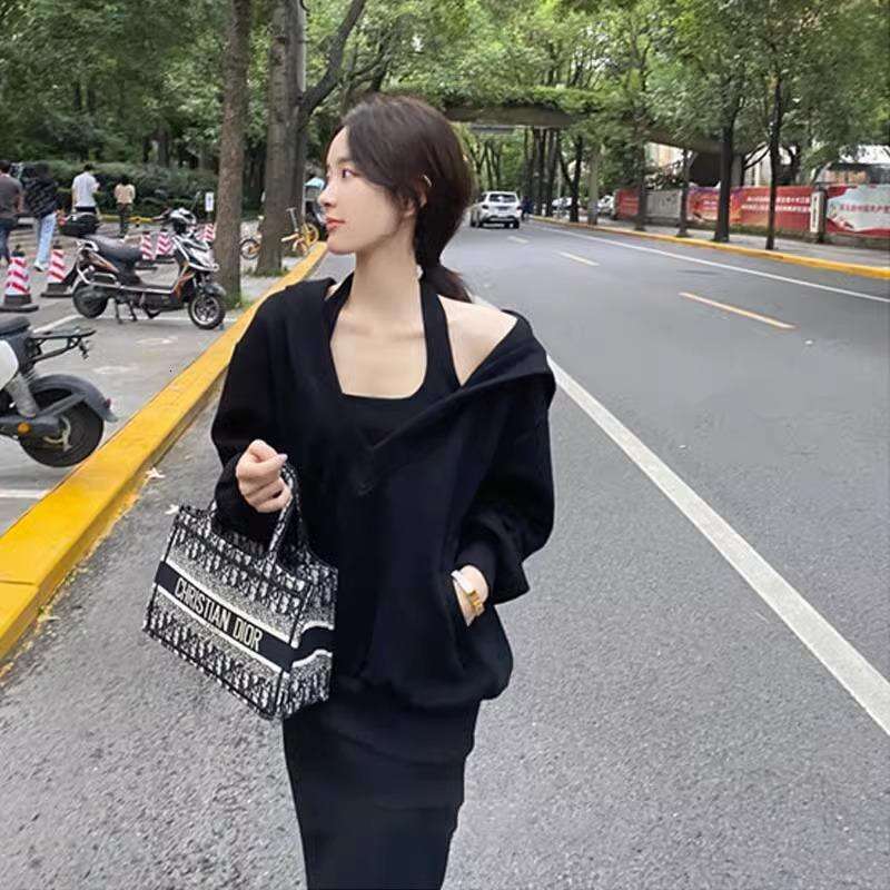 2025 Spring Western Style Casual Age Reducing And Slimming Women's Fashion Set, Plus Size Hoodie, Two-Piece Set With Meat Covering, Dress