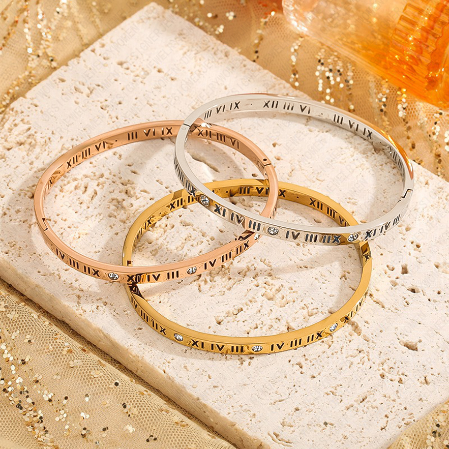 Designer Bracelet Bracelet for Women Stainless Steel 18K Gold Plated Bangle Diamond Letter Bangles Luxury Jewlery Designer for Women Elegant Sparkling
