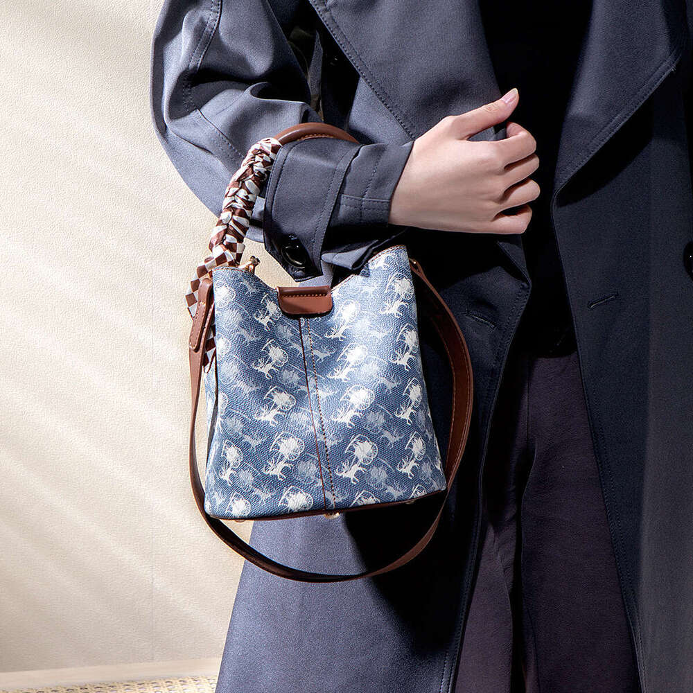 Small Autumn Winter New Women S Crossbody Bucket Woven Large Capacity Hand Held Shoulder Bag