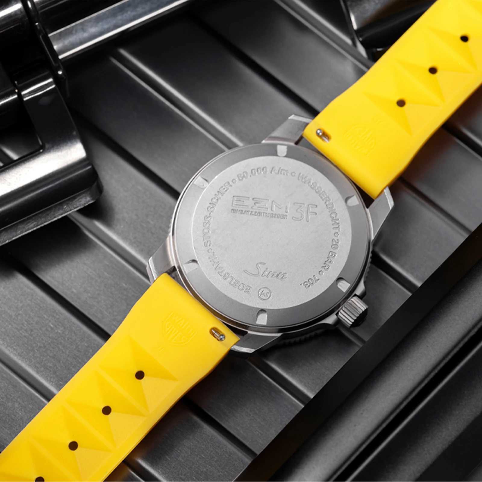 FKM Rubber Waffle Watch Strap 20mm 22mm Fluororubber Strap Universal Diver Waterproof Cfortable Sports Fast Release Watchbands C251124