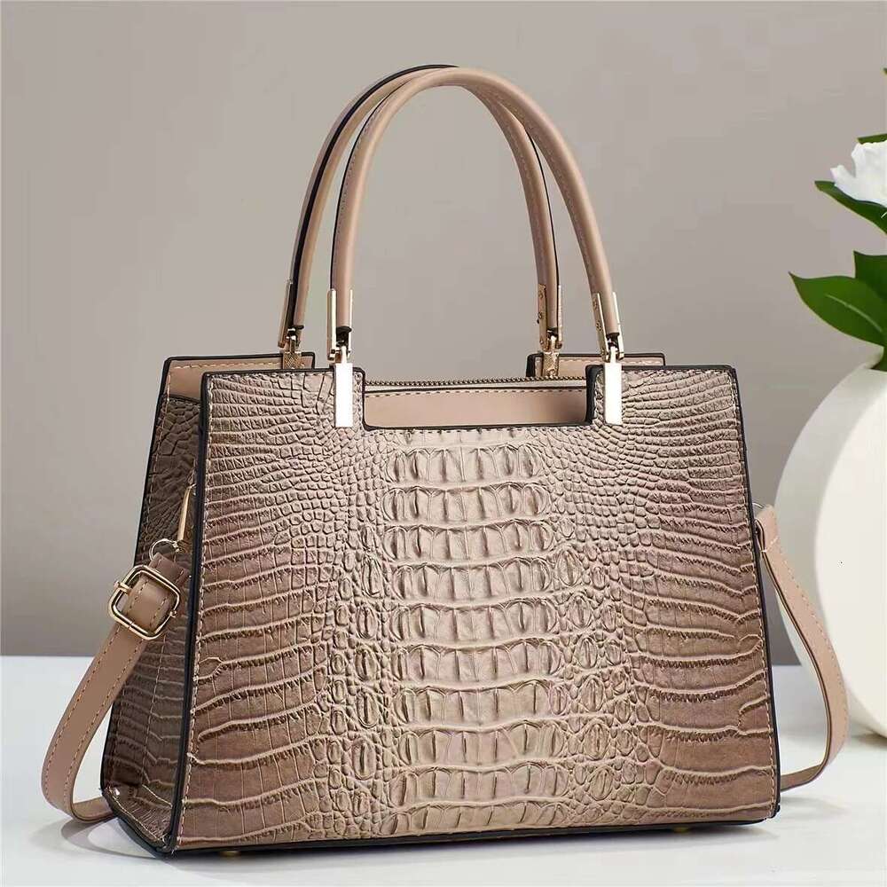 High-Grade Fashion Gradient Crocodile Print Women's Handbag, Atmospheric Texture All Matching Single Shoulder Crossbody Bag