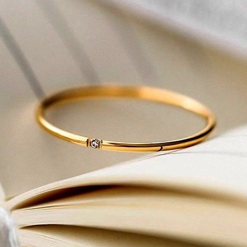 Top source ultra fine titanium non fading for female niche design, high-end gold ring, stainless steel personalized ring
