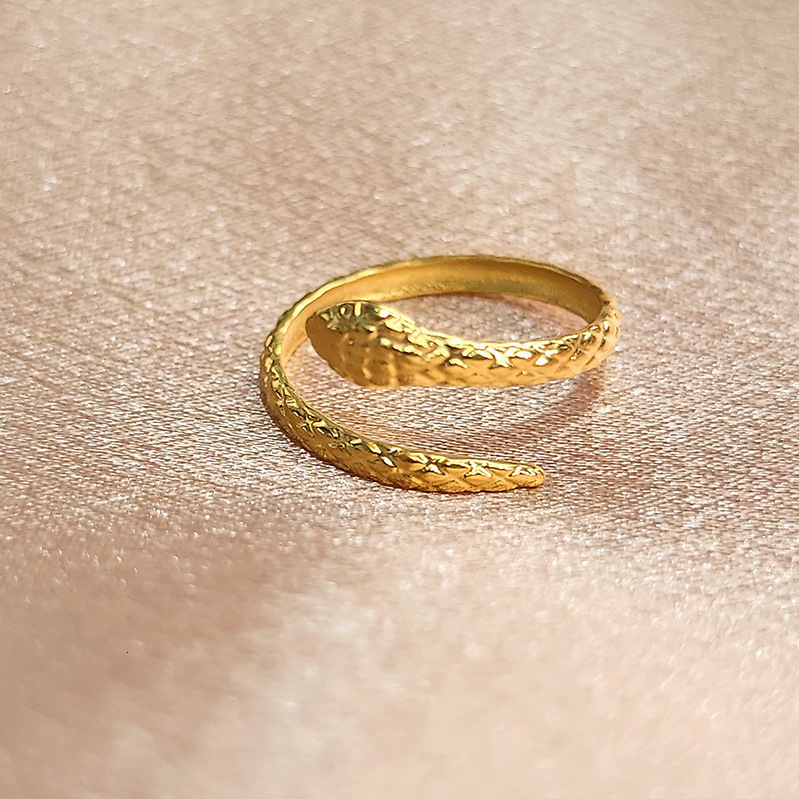 Top Source New Stainless Steel Fashionable Opening Adjustable Serpentine Popular Gold Plated Ring for Women
