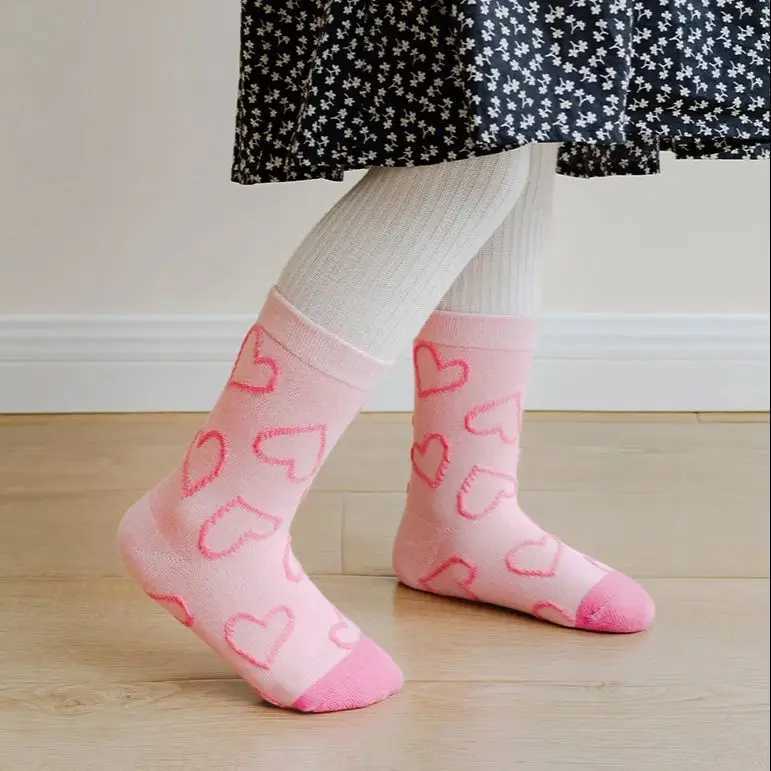 Little Girls Socks Spring Autumn Winter Cotton Socks Baby 1-12T Childrens Calf Socks Girl Cartoon Love Pattern 5 Pairs Socks G251124