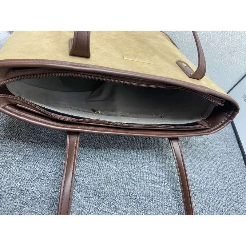 New High-end Multifunctional Handbag For Autumn And Winter With Large Capacity Suitable For Students To Attend Classes And Commute. One Shoulder Handb