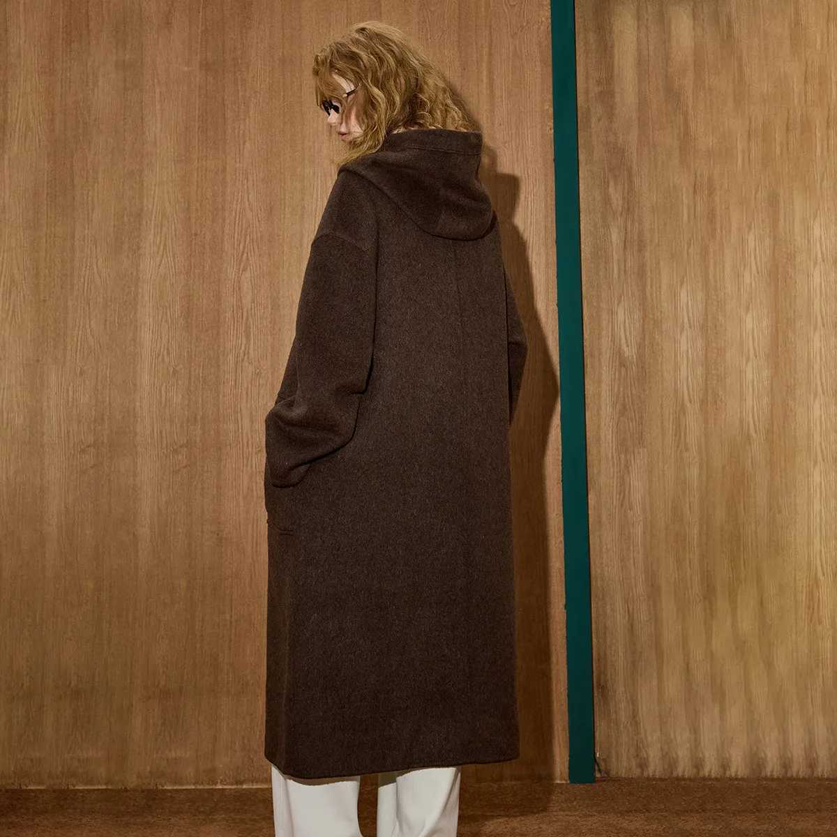 Womens Retro Maillard Color Wool Blend Hooded Coat Women Winter Mid Long Drawstring Trench Coat A Chic And Elegant Outerwear J251124