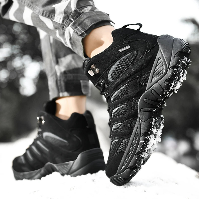 Men High Quality Leather Boots Fishing Hunting Sneakers Desert Combat Mens Boots Outdoor Hiking Shoes Ankle Boots Work Safe 250421