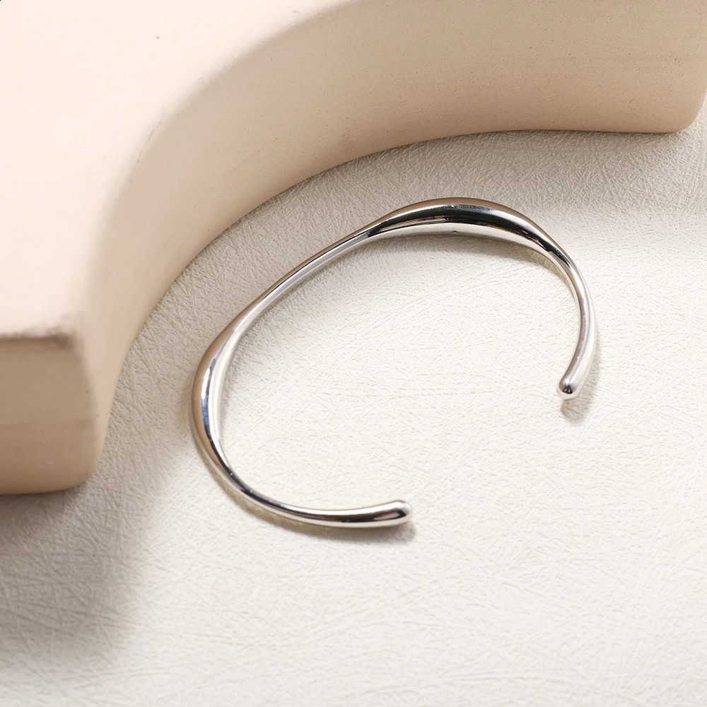 Irregular shaped stainless steel bracelet minimalist Ins cold style highquality smooth cuff wholesale womens jewelry 250415