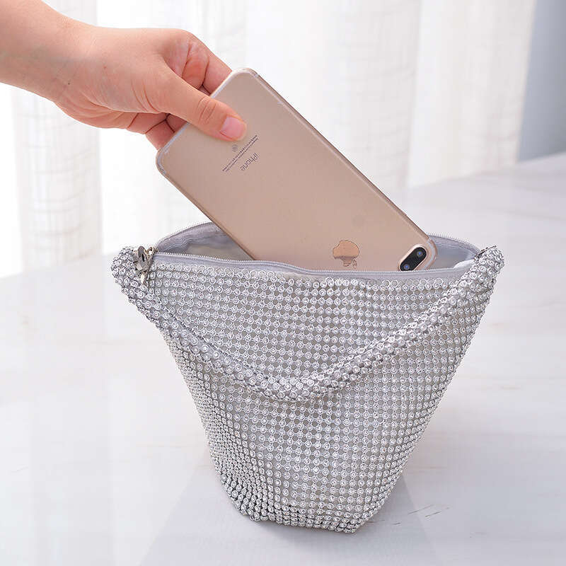 Dinner Bag Fashionable With Diamond Inlaid Large Landmine Handmade Versatile Banquet Evening Bag Hand Held Women S Bag KQ