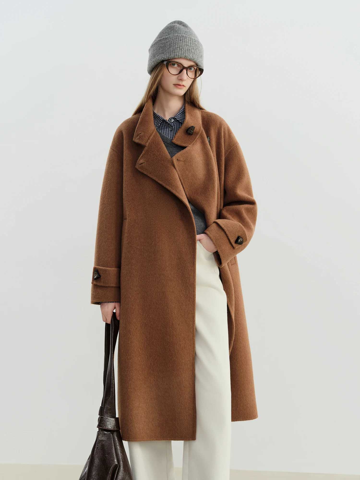 ZIQIAO Gray Wool Coat Women Lace-up Loose French Style Temperament Simple Chic Ins 2025 Winter New Short Woolen Coat J251124