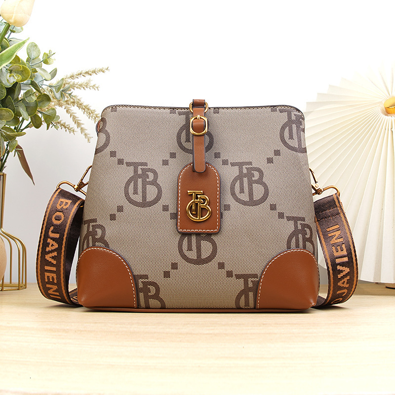 New Fashionable And Versatile Bucket For Women Premium Texture Commuter Single Shoulder Crossbody Bag Tote Bag Tote Bag