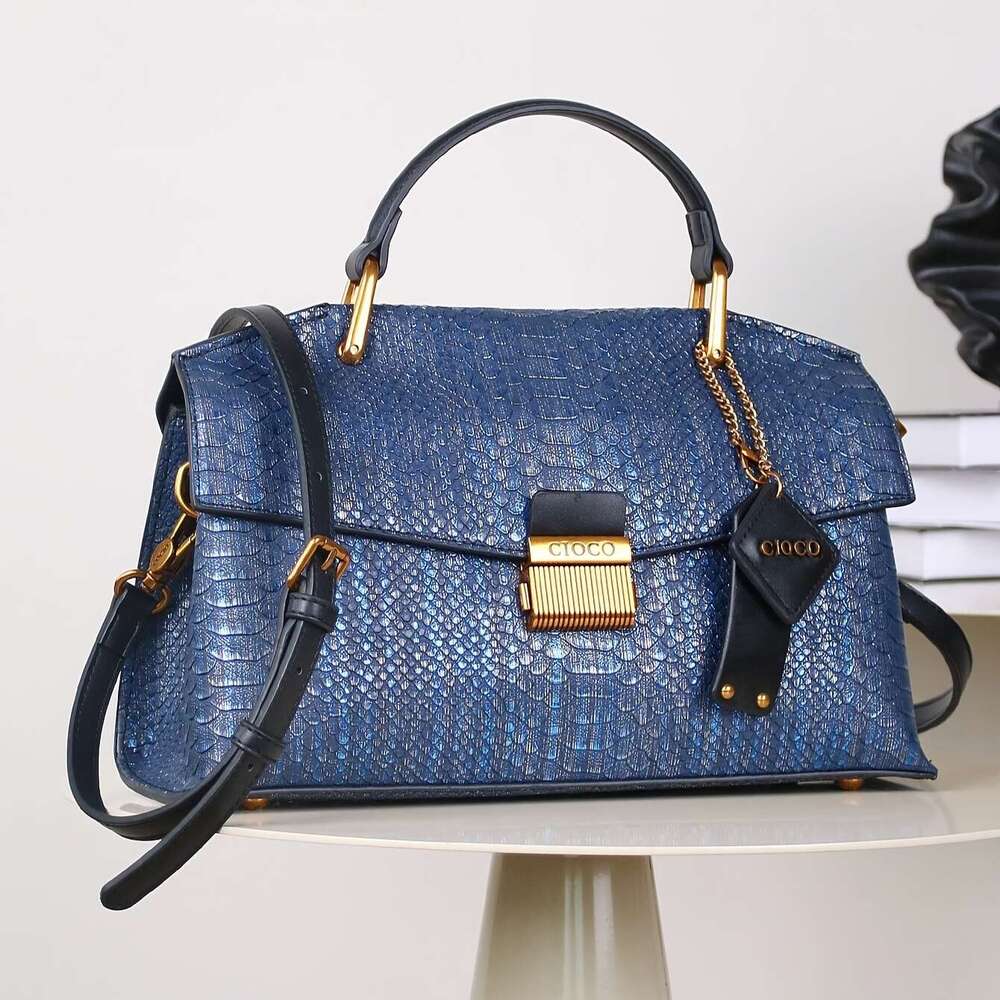 New Retro Blue Snake Pattern Premium Stylish Lightweight Large Capacity Shoulder Handbag For Women