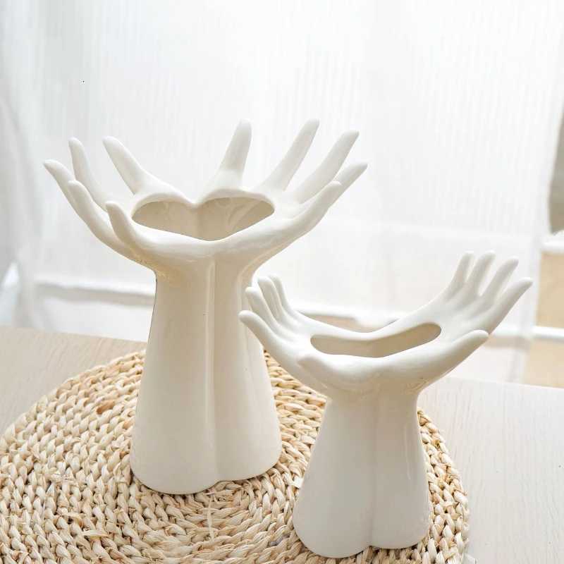 Hand Shaped Flower Vase Flower Arrangement Decoration Mariage Flower Vase Porcelain Ornaments Home Decor Living Room Decoration C251124