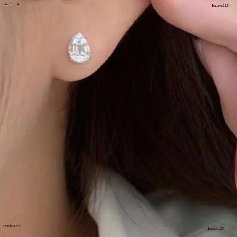 2023 Choucong Brand Stud Earrings Classical Jewelry Sterg Sier Princess Cut White Topaz CZ Dia Gemstones Party Water Drop Women Wedding Earring Gift