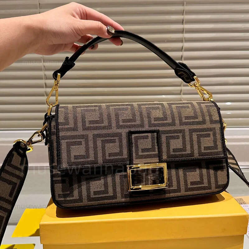 Designer Fashion Women Crossbody baguette Bags Brand Vintage Shoulder Canvas Messenger Bag Underarm Handbag Purse Wallet d42