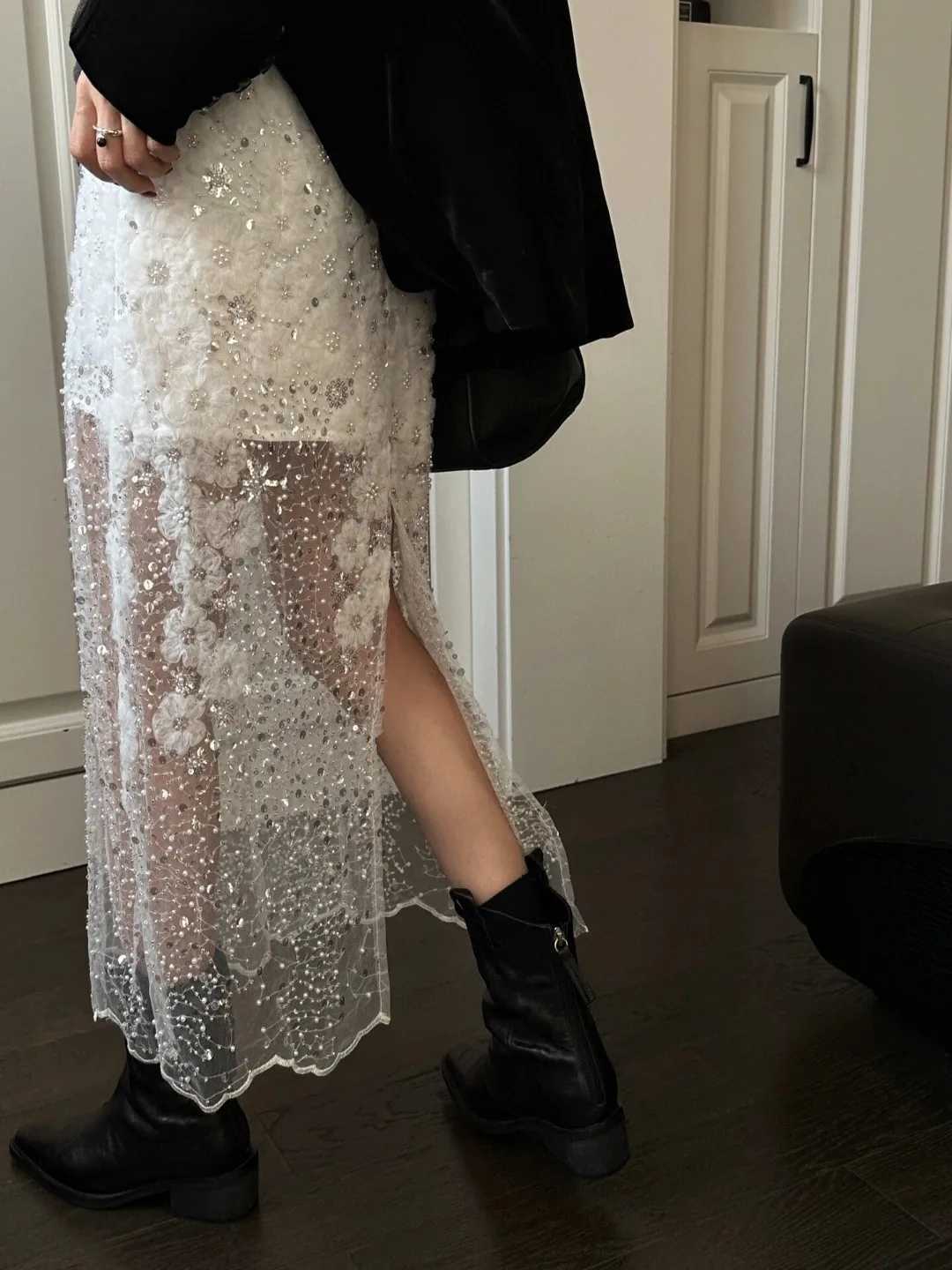 Unique white lace bead sequins high waisted skin feminine trend M250424