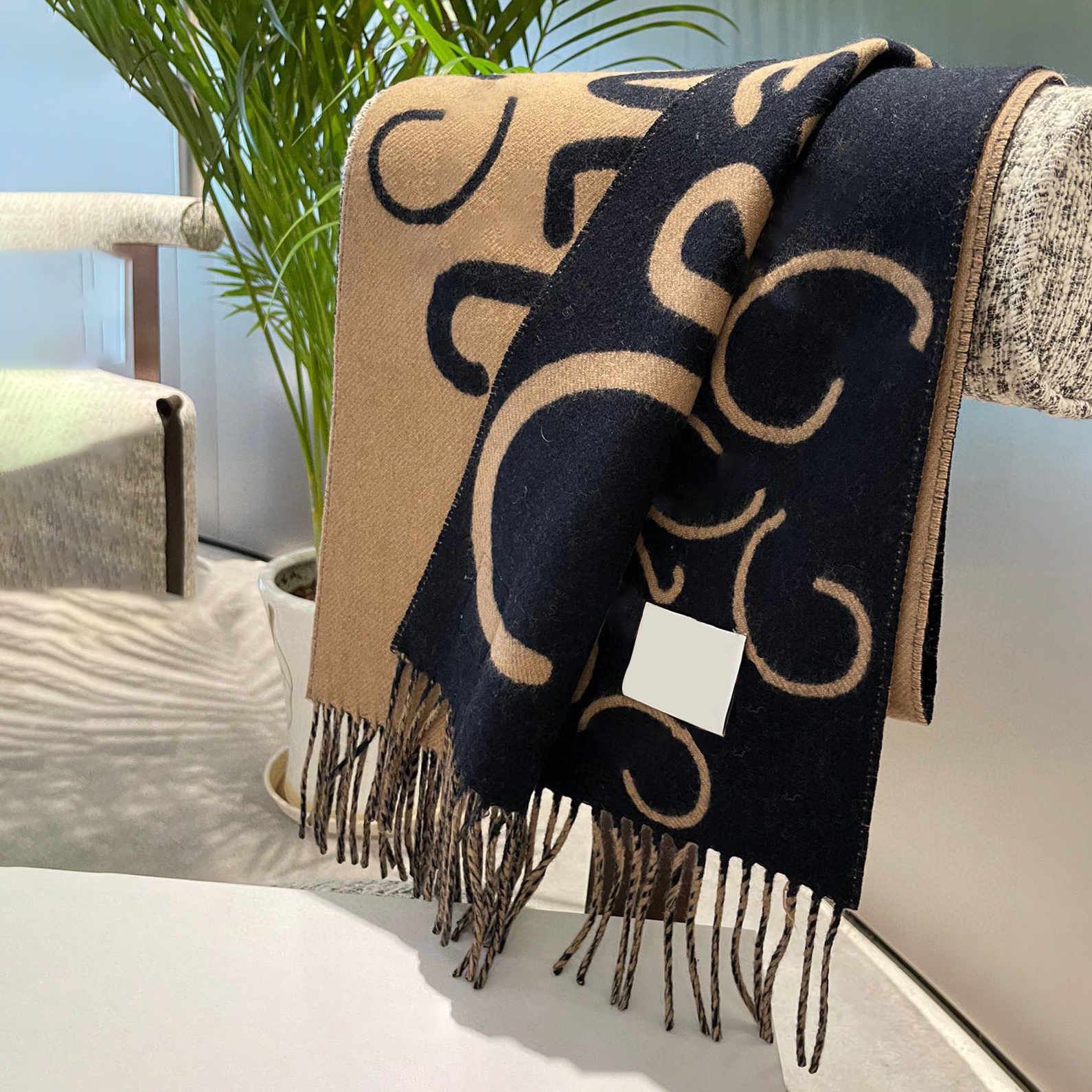 Y461 Designer premium quality women's wool scarf Unisex Fashionable classic style scarf Versatile and practical Knitted scarf A must-have for autumn and winter