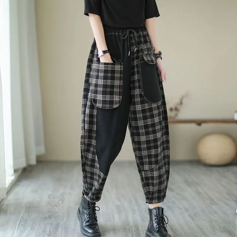 Fashionable personalized loose large pocket smooth Harlan pants for womens Korean spring elastic high waisted lace patchwork jeans 250422