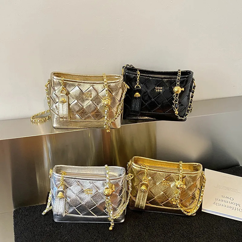 Luxury Brand Designer 2025 Autumn New Woven Chain Small Square High-End Fashion Niche Texture Women's Bag, Versatile Commuter Shoulder Crossbody 