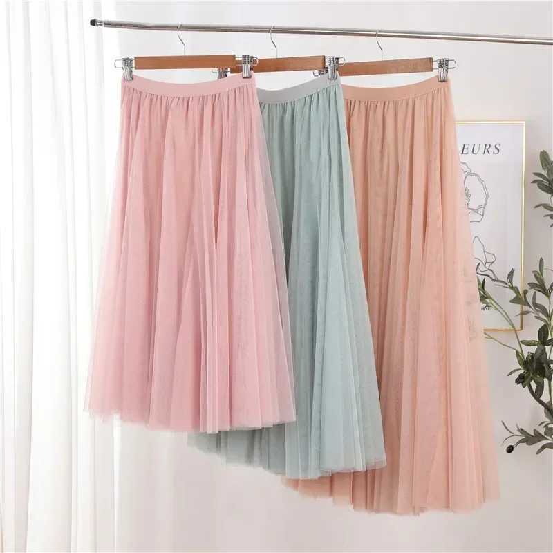 Hot womens mesh elastic Tutu skiing beach spring summer Korean high waist fashionable pleated long leather black and white chiffon skiing M250424