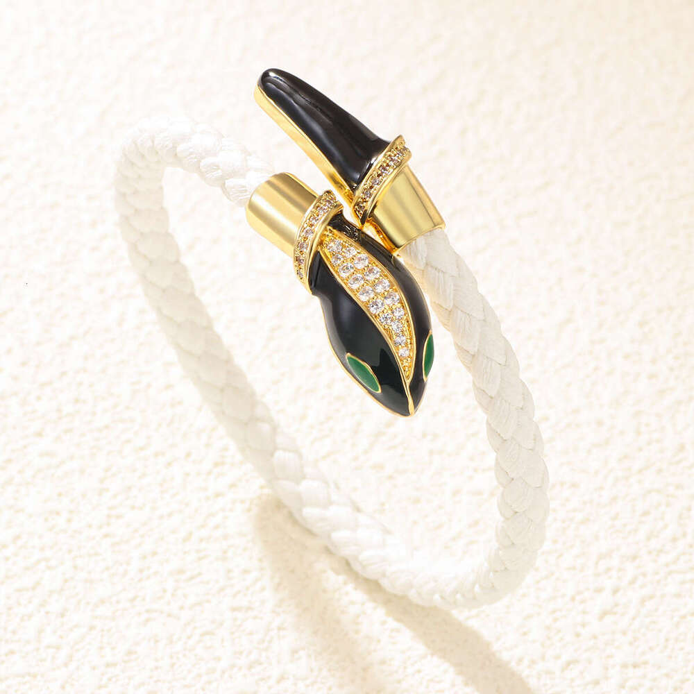 Hot selling new woven open fashionable and exquisite shaped rhinestone snake head bracelet