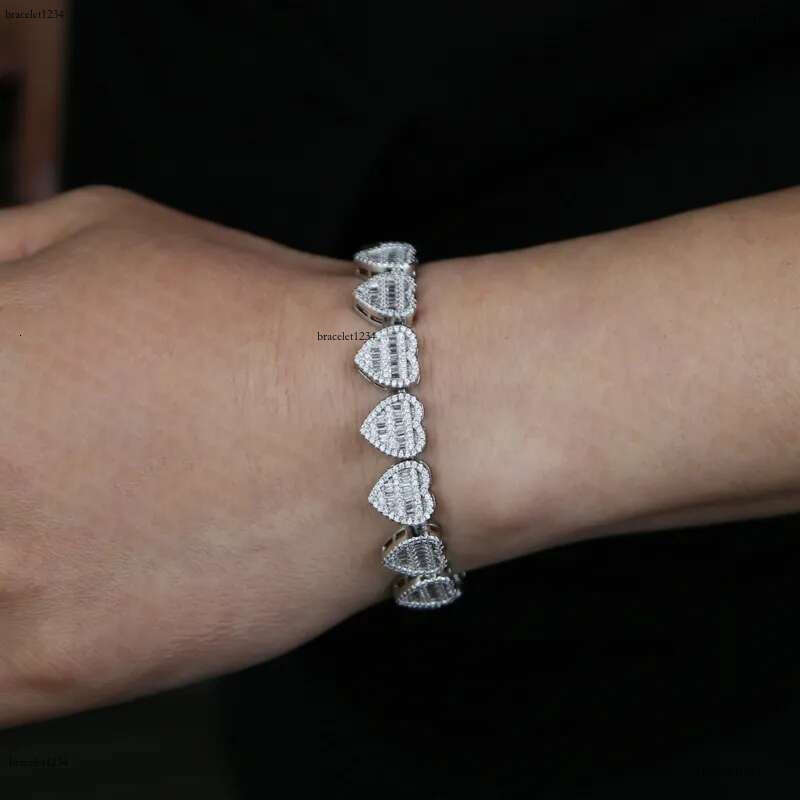 Luxury designer Heart-shaped tennis Bracelet Women's full Spread Ice Out VVS Moissanite Bracelet Hip Hop Jewelry Gift Free shipping
