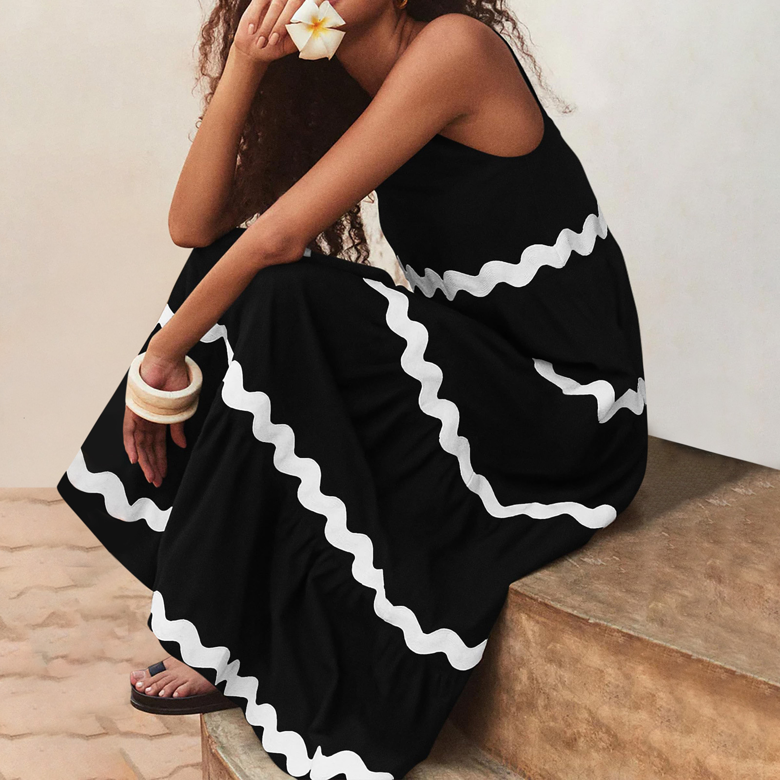 2024 Spring/Summer New Sleeveless Lace Dress Long Skirt for Women