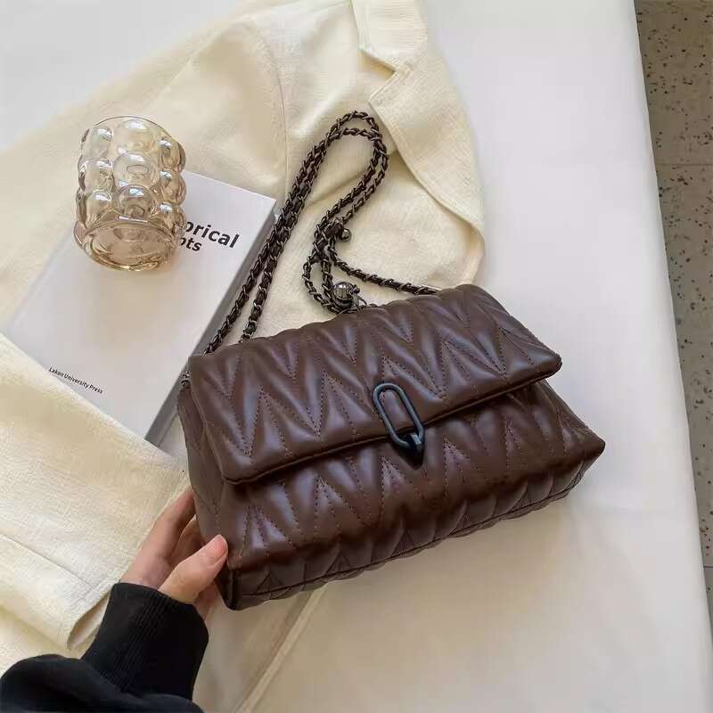 Women's Designer Bag Fashion Versatile Single Shoulder Square Bag Women's Crossbody High-end Feeling Diamond Grid Embroidery Thread Small Fr
