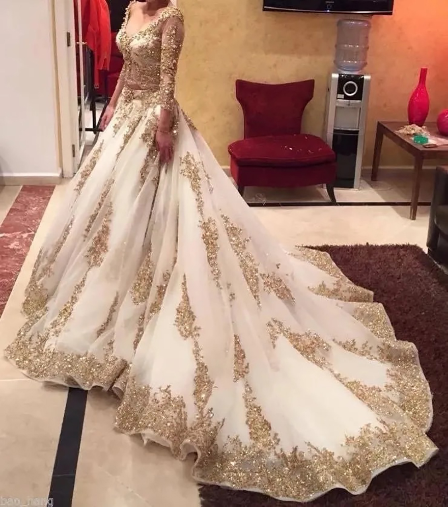 2025 Luxury Indian White Wedding Dresses with Gold Applique Deep V-Neck Long Sleeves Bridal Gowns Custom Vestido De Novia