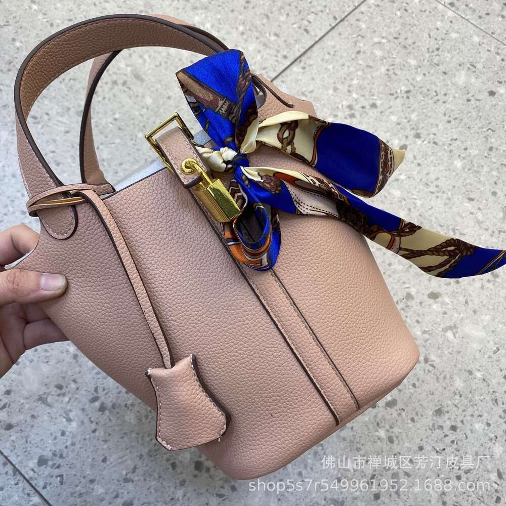 Designer Bag Cross Strap Lock Vegetable Basket Water Bucket Litchi Pattern Women S Handheld Single Cross Shoulder