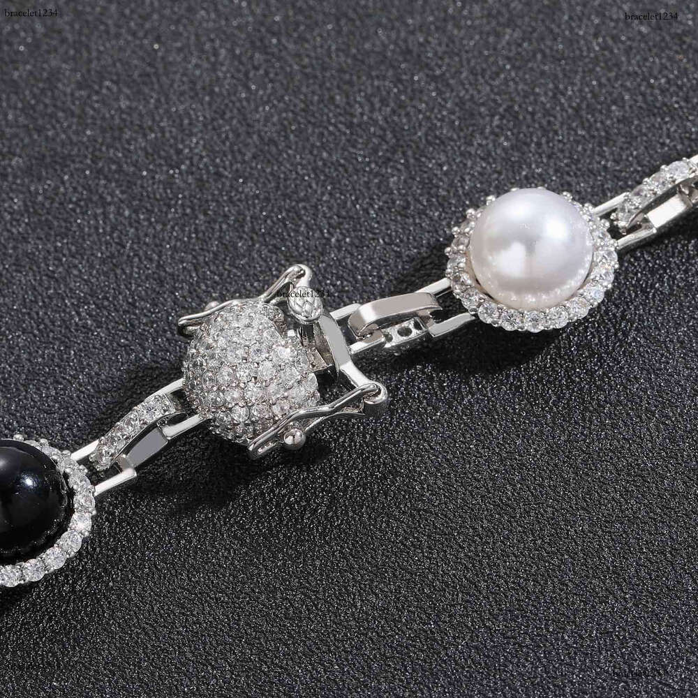 Luxury hip hop micro-inlaid sterling silver ice out VVS Moissanite black and white pearl necklace, men and women's cascading chain Free delivery